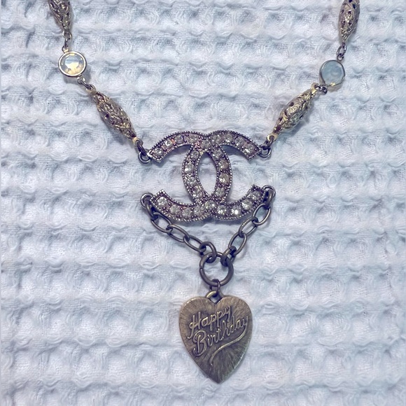 CHANEL Jewelry - Vintage Chanel necklace🎂🎂🎂🎉🎉🎉
